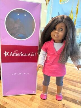 American Girl Truly Me 18-inch Doll #31 with Brown Eyes Brown Hair Meet